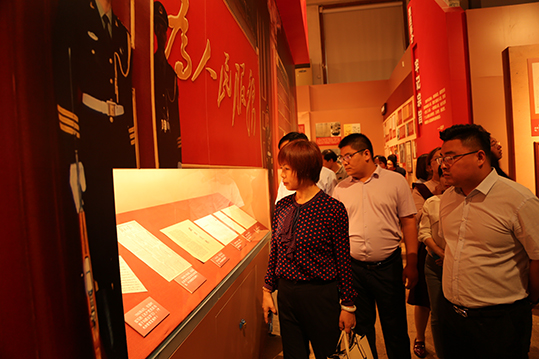 �����������������м�ʹ������������